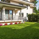 La Petite Dame - Maggiore - 100 M From The * Verbania