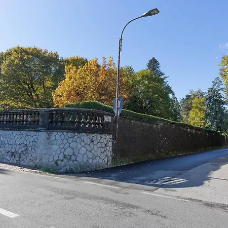 Апартаменты La Petite Dame - Maggiore - 100 M From The *