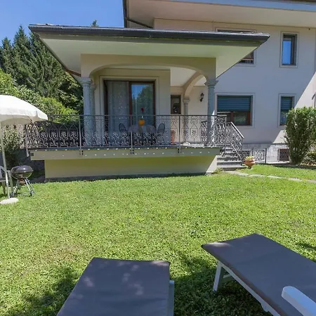 La Petite Dame - Maggiore - 100 M From The * Verbania