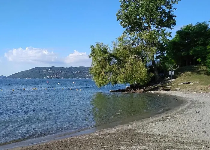 La Petite Dame - Maggiore - 100 M From The דירה